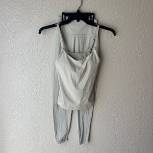 PAVOI Light Gray Activewear Set